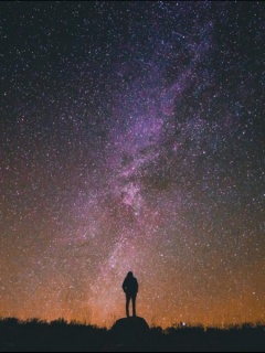 Τα αστέρια, είναι οι ψυχές των ανθρώπων που περιμένουν να τους δοθεί η ευκαιρία να ζήσουν